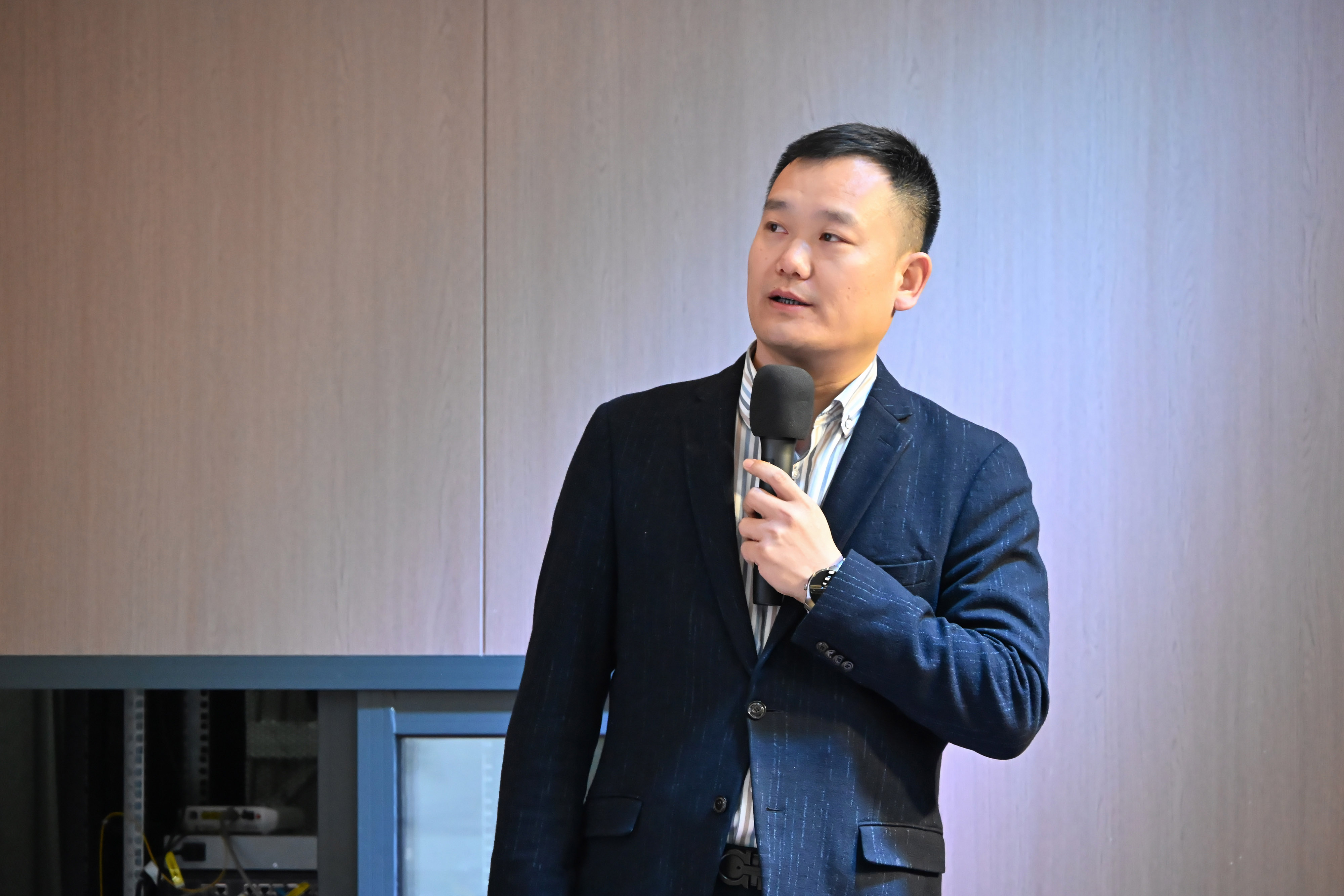 888�ڲ���-����Ϊ��,רҵЧ��