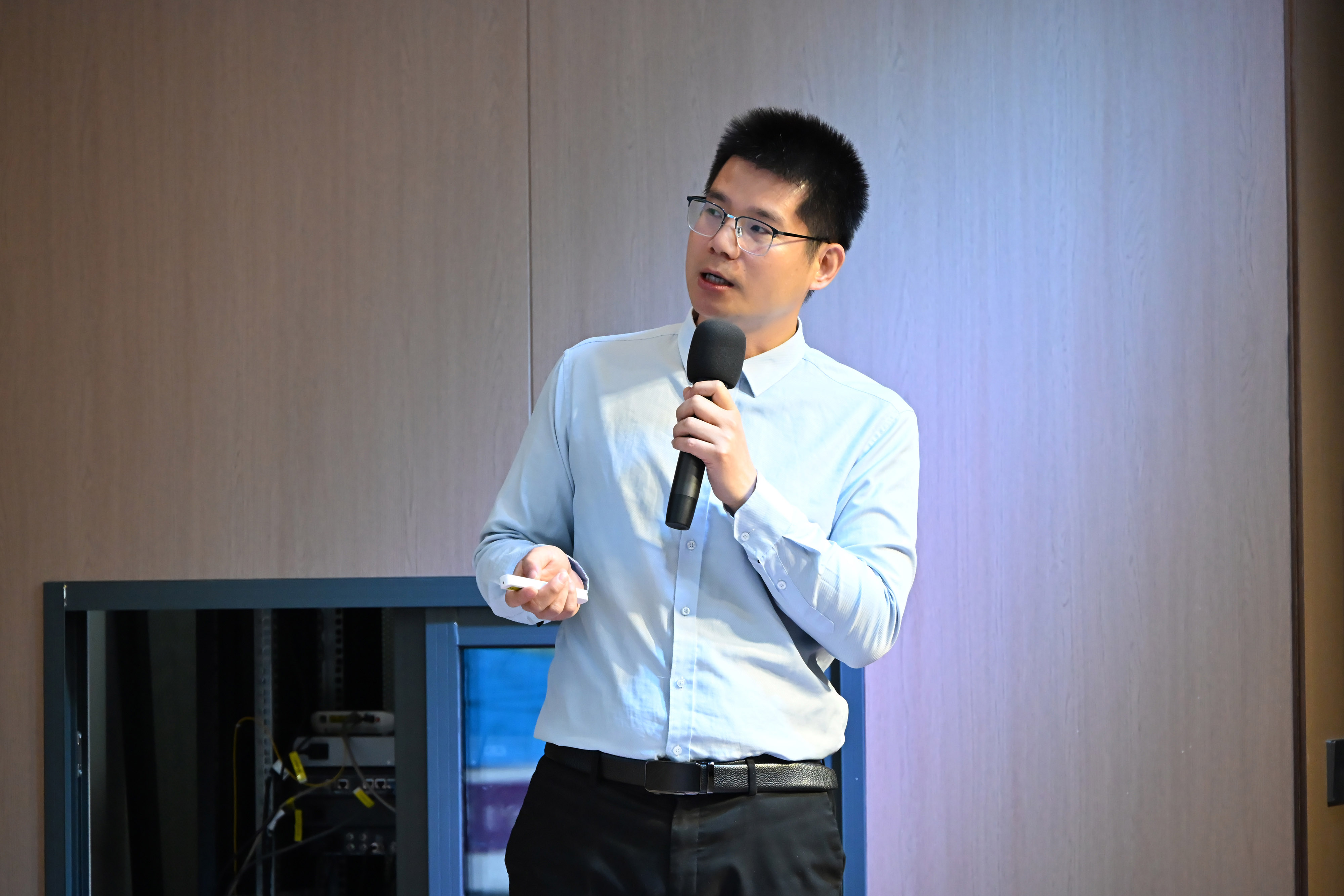 888�ڲ���-����Ϊ��,רҵЧ��