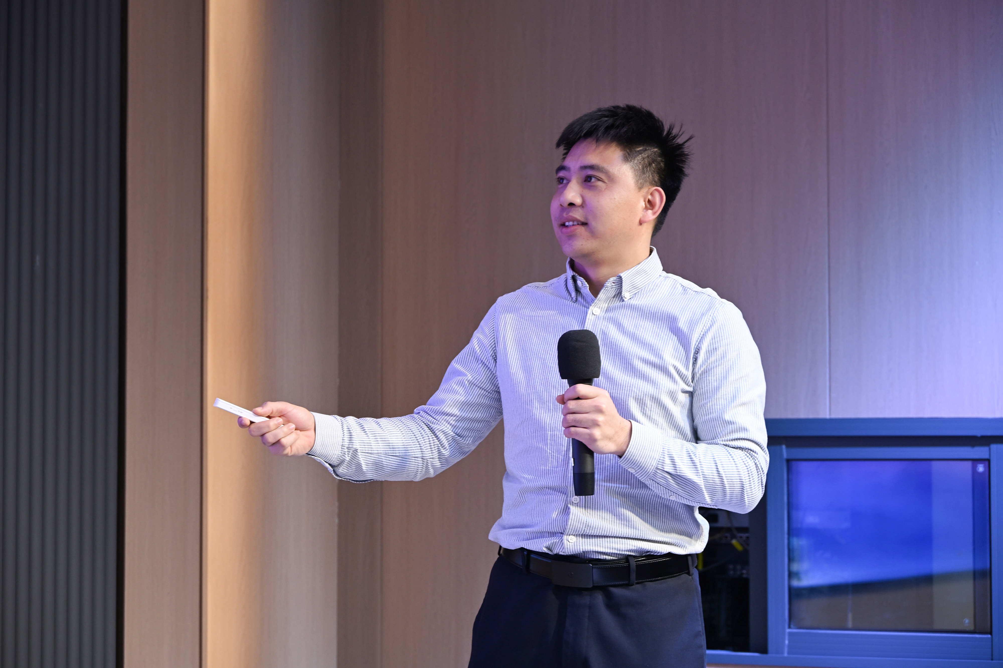 888�ڲ���-����Ϊ��,רҵЧ��