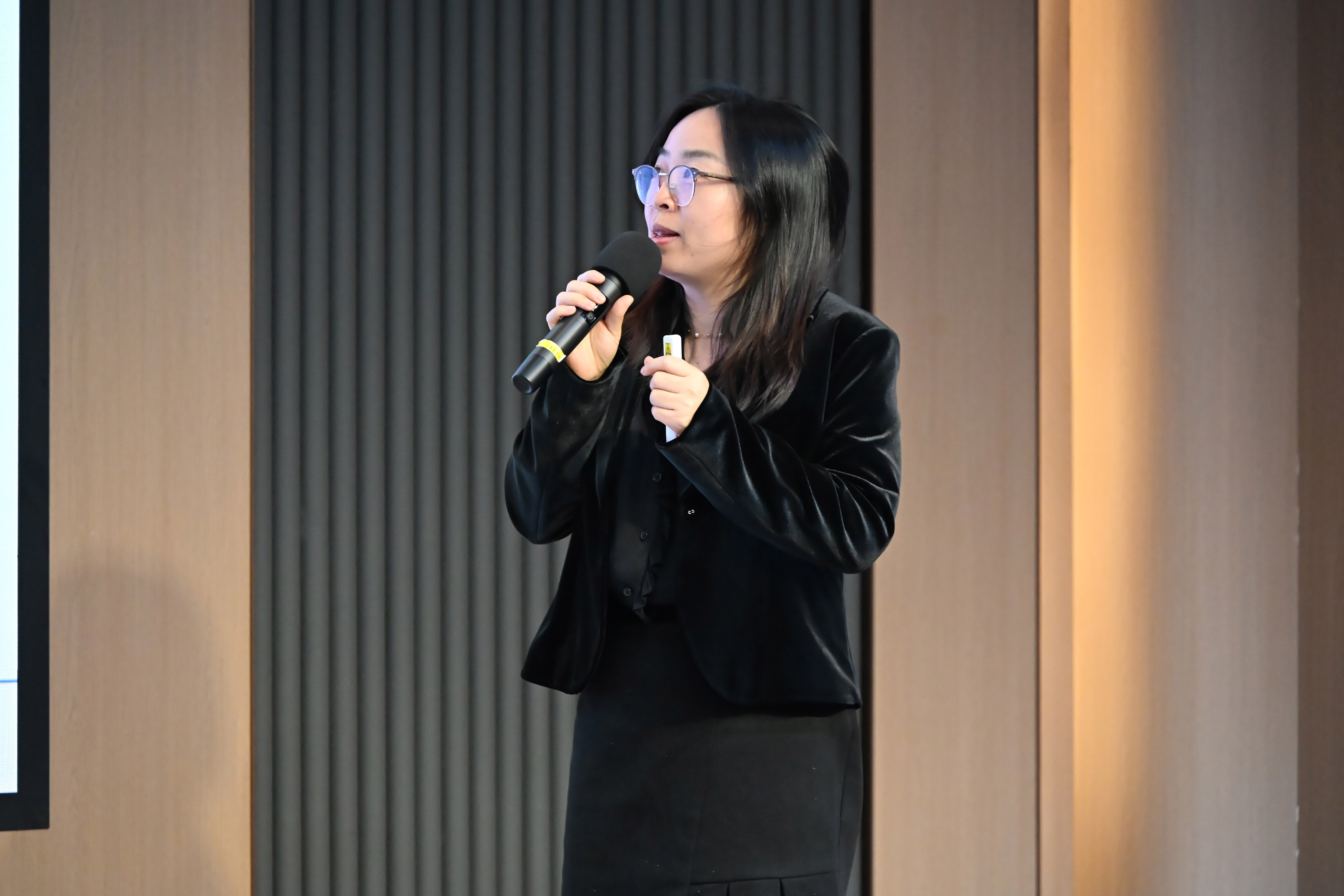 888�ڲ���-����Ϊ��,רҵЧ��