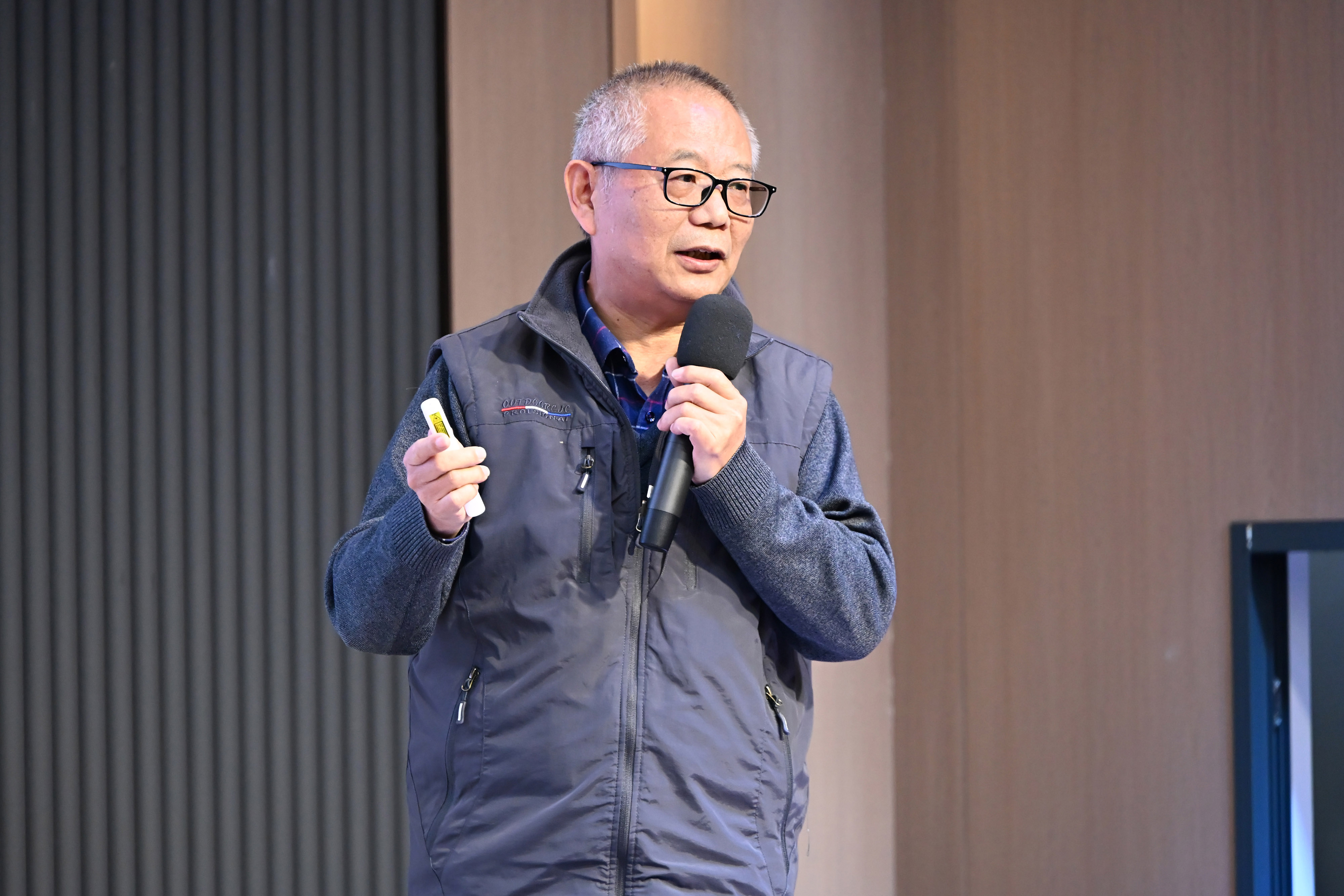 888�ڲ���-����Ϊ��,רҵЧ��