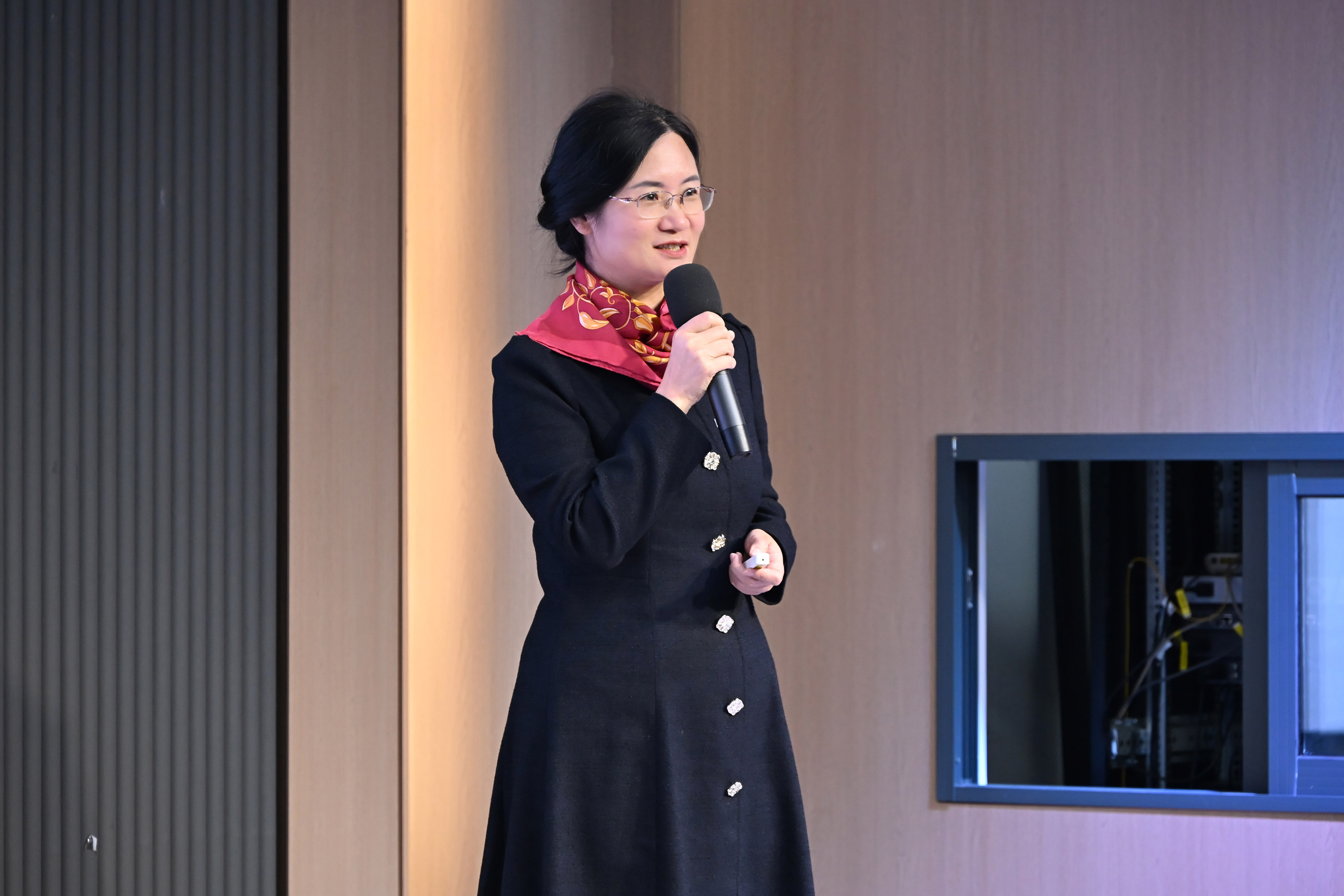 888�ڲ���-����Ϊ��,רҵЧ��